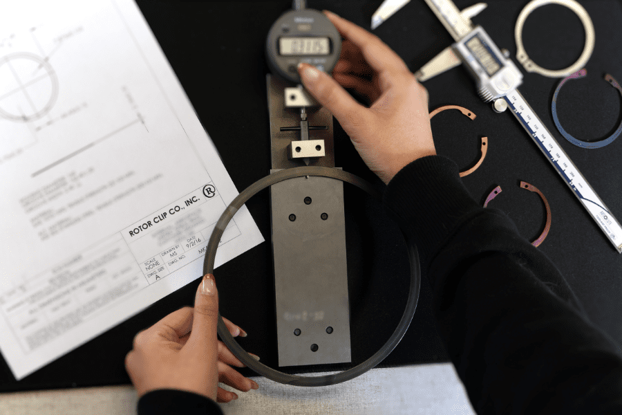 inspecting retaining rings