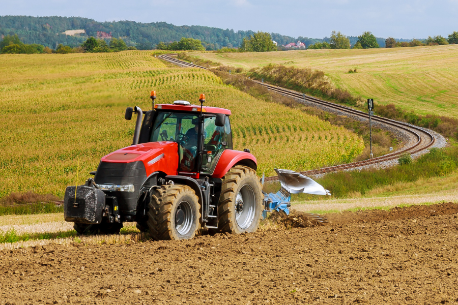 Retaining rings and wave springs for agricultural tractors and off-highway equipment